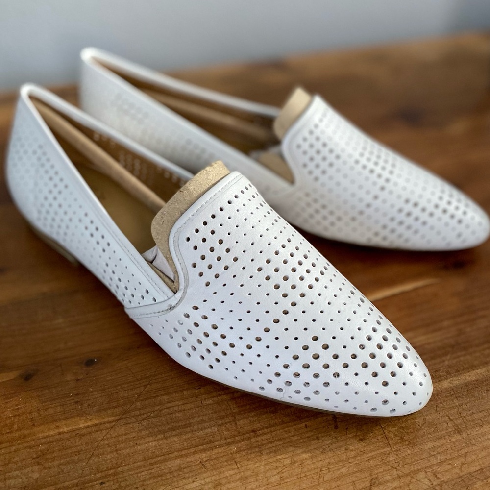 Naturalizer White Leather Loafers